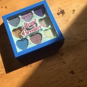 Cute heart breaker pallet